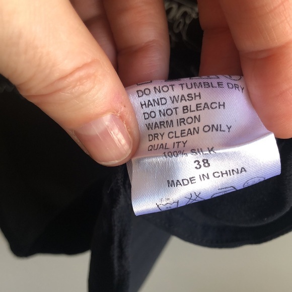 Paris silk graffiti hand script short sleeve blouse - size S (EU 38) - Picture 6 of 7